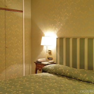 Camera con letto queen size
